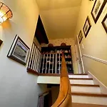 Villa Spacious With Pool In Cabeanca 250 M² Ourense
