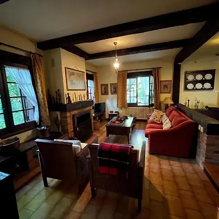 Spacious Villa With Pool In Cabeanca 250 M² 4*