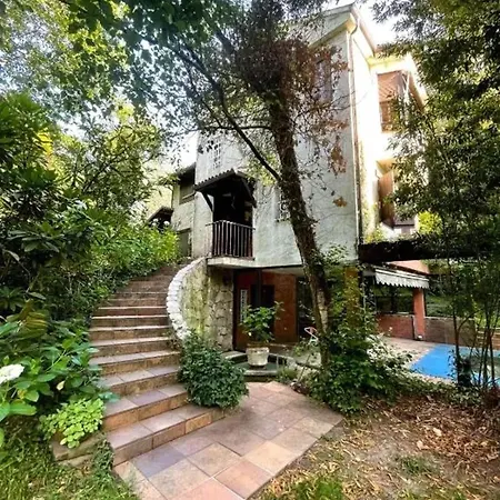 Spacious With Pool In Cabeanca 250 M² Villa