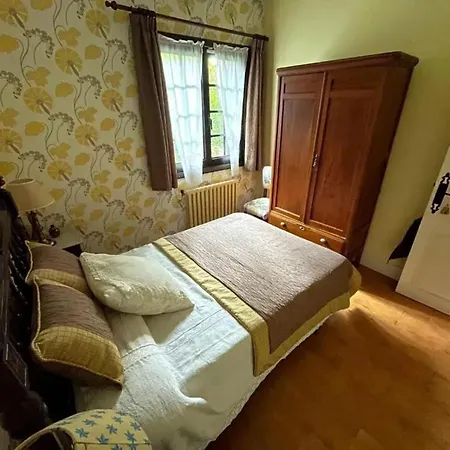 Spacious Villa With Pool In Cabeanca 250 M² Nyaraló Ourense