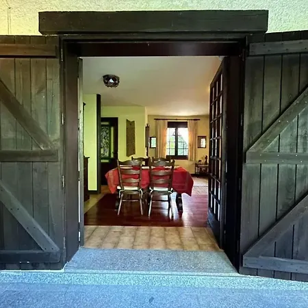 Spacious Villa With Pool In Cabeanca 250 M² Nyaraló