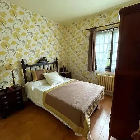 Spacious Villa With Pool In Cabeanca 250 M²