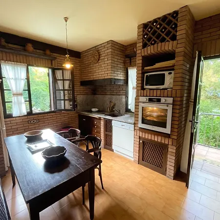 Villa Spacious With Pool In Cabeanca 250 M² *