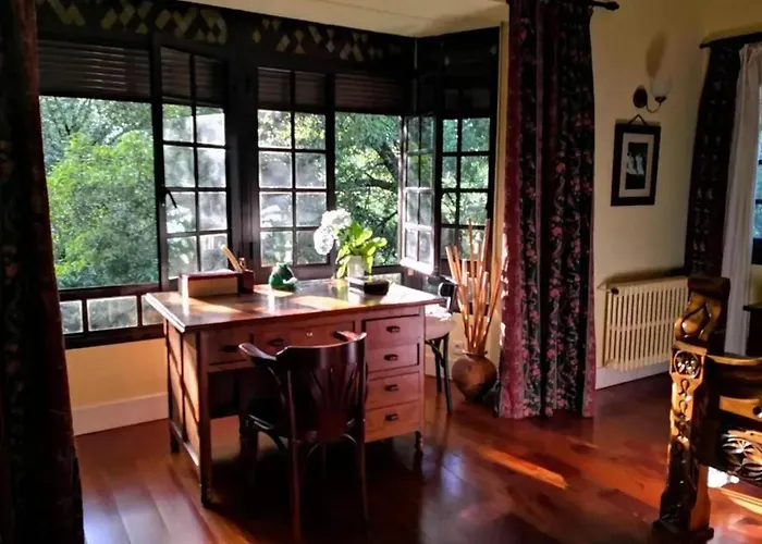 Vila Spacious Villa With Pool In Cabeanca 250 M² Ourense