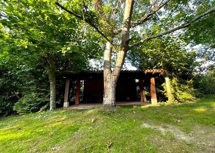 Vila Spacious Villa With Pool In Cabeanca 250 M²