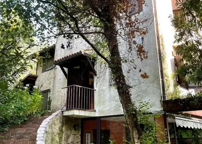 Vila Spacious Villa With Pool In Cabeanca 250 M² *